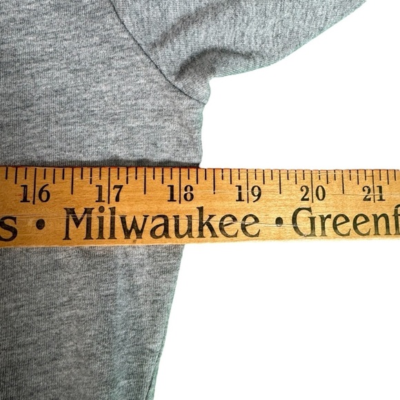 Nike Shirt Men's Size Small Gray Worldwide Globe Short Sleeve Swoosh Crew Neck - Picture 5 of 9